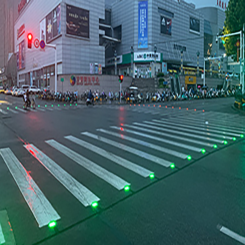 【Smart Crosswalks】 Protect The “Head-Down Man” To Cross The Road Safely